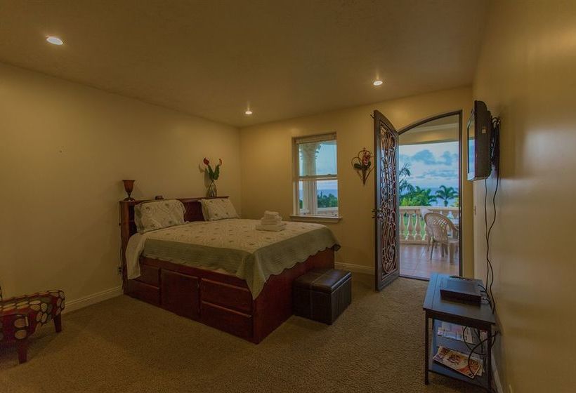 بنسيون Oceanfront Legacy