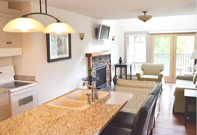 אתר נופש The Cottages On Salt Spring Island