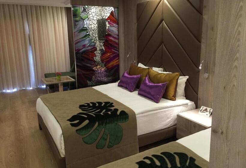 Delphin Be Grand Resort