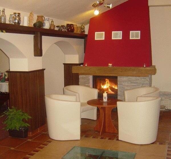 هتل Centrum Harrachov