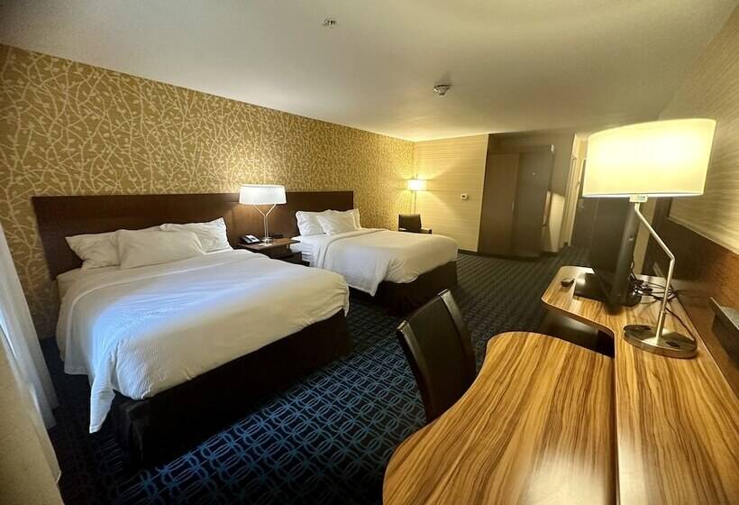 酒店 Fairfield Inn & Suites By Marriott Detroit Chesterfield