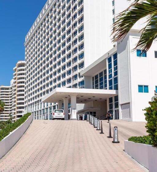 هتل Girasole Rentals Suites