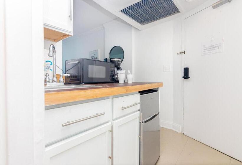 هتل Girasole Rentals Suites