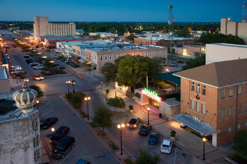 هتل Holiday Inn Express & Suites Bryan   College Station, An Ihg