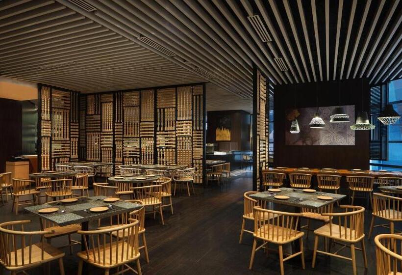هتل Le Meridien Petaling Jaya