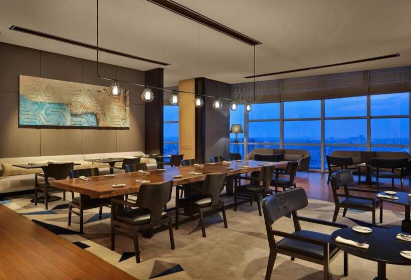 هتل Le Meridien Petaling Jaya