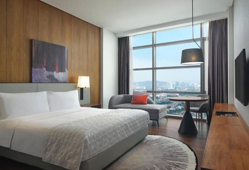 هتل Le Meridien Petaling Jaya