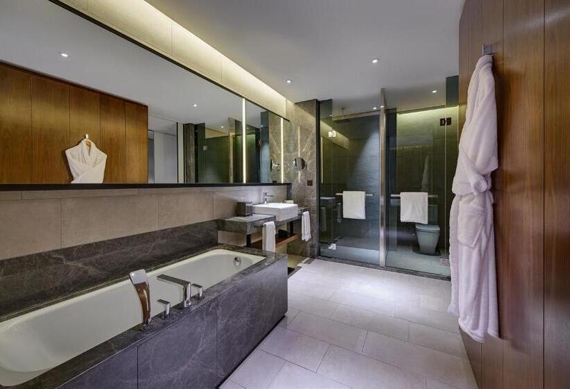 هتل Le Meridien Petaling Jaya
