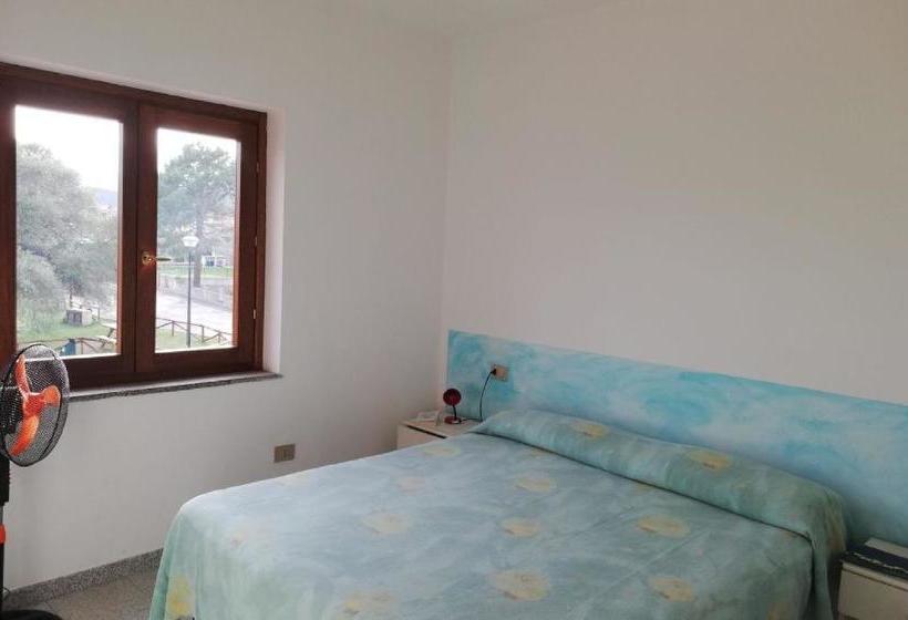 فندق Li Menduli Residence