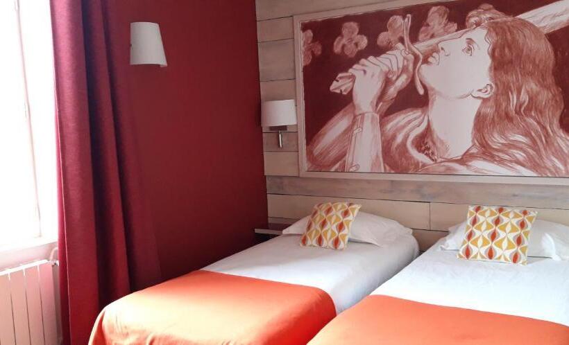 酒店 Logis Hôtels Auberge Du Château