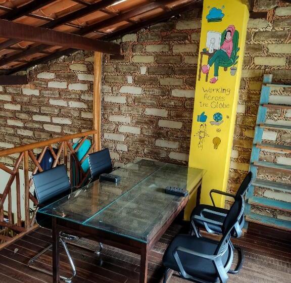 בית מלון כפרי Pousada E Hostel Pé No Mato