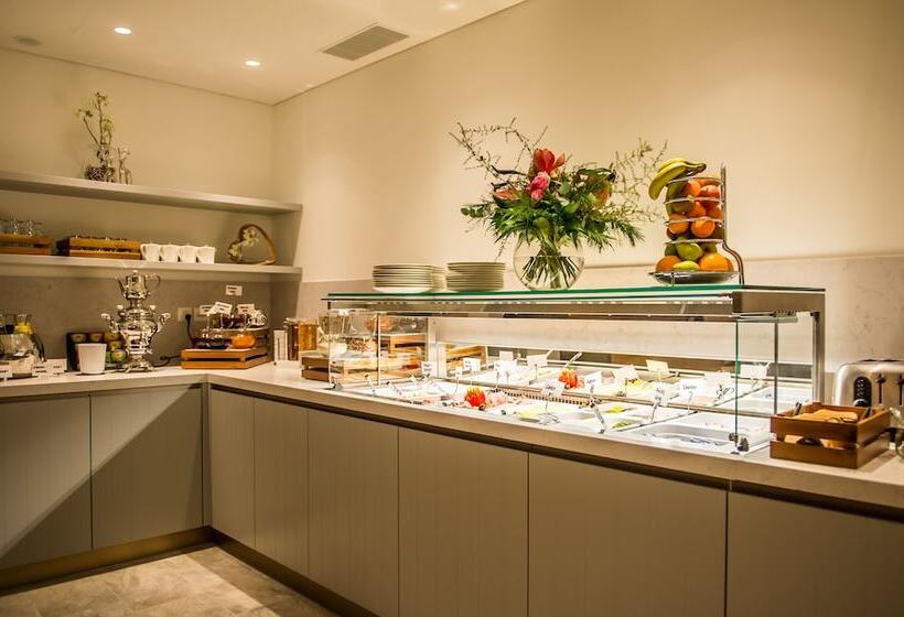 ホテル Restaurant La Siala