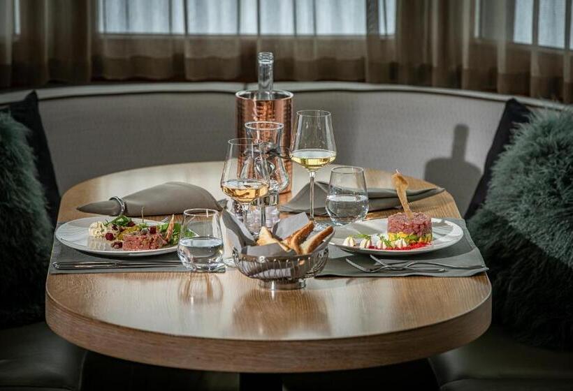 ホテル Restaurant La Siala