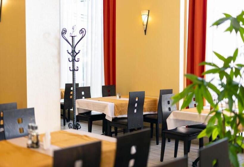 هتل Rome Palace Deluxe   All Inclusive Premium