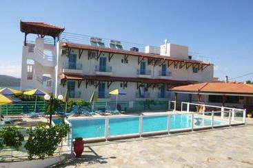هتل Stavros Apartments