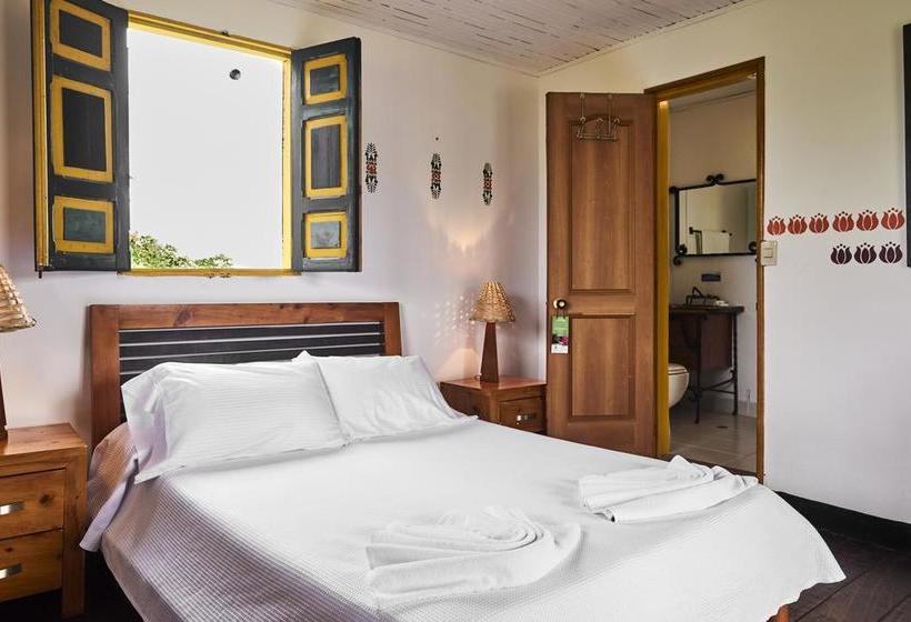 استراحتگاه Hacienda Combia