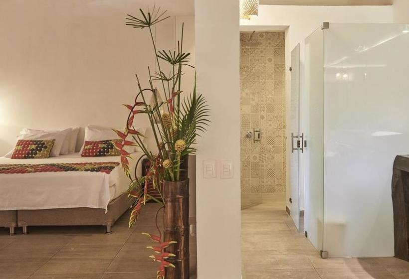 استراحتگاه Hacienda Combia