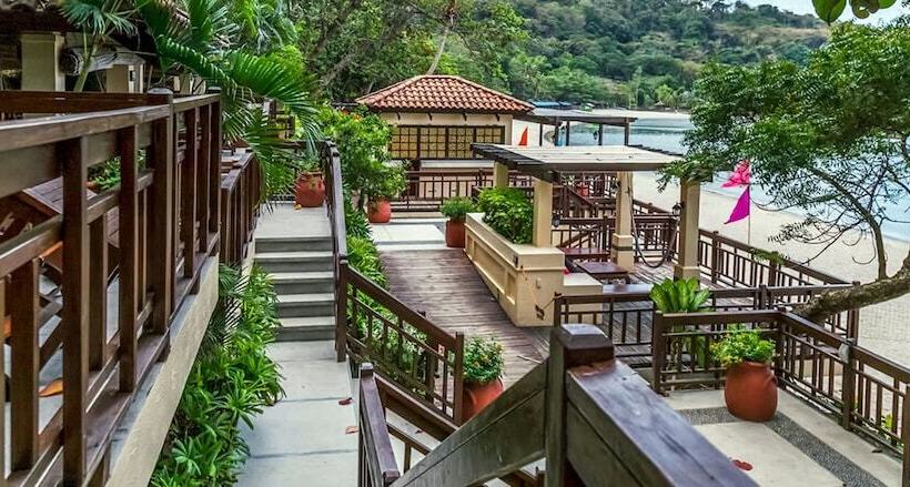 Amara Residences