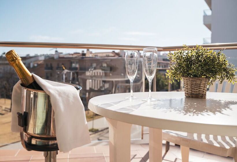 Beatrix 2000 - Caliu Apartments