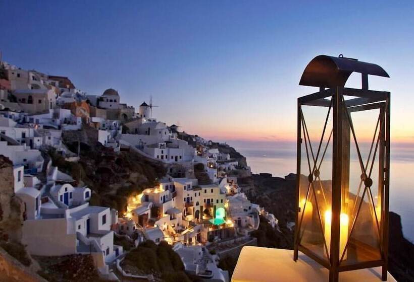 هتل Art Maisons Oia Castle