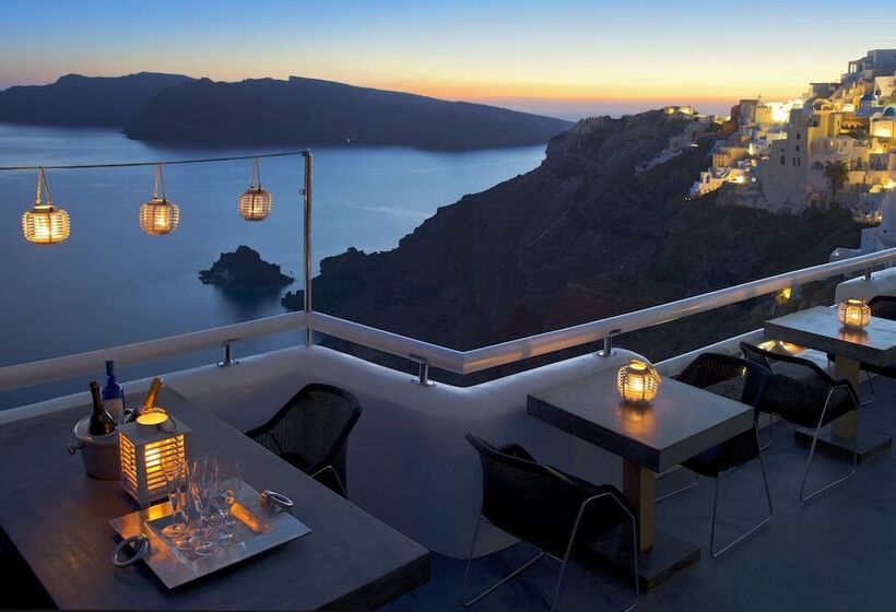 هتل Art Maisons Oia Castle