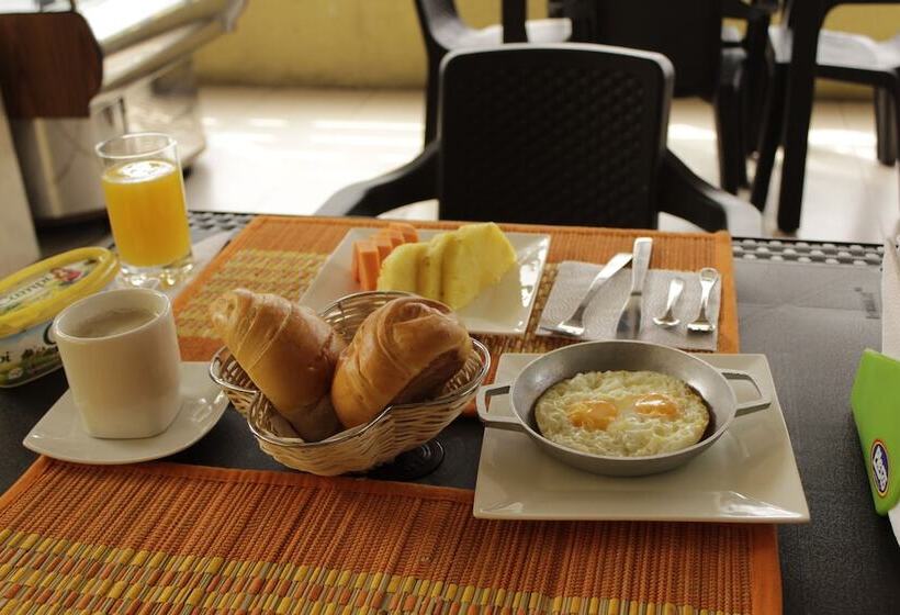 هتل Ayenda 1087 La Estacion