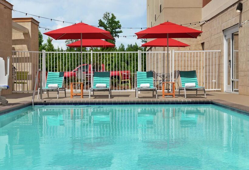 בית מלון כפרי Home2 Suites By Hilton Savannah Airport