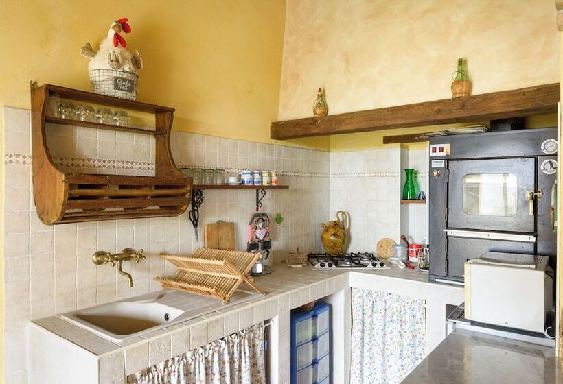 בית מלון כפרי Un Petit Paradis