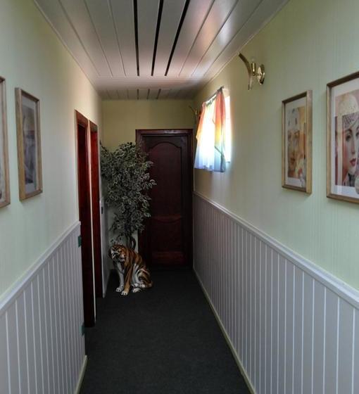 ベッドアンドブレックファースト Anna Panzió