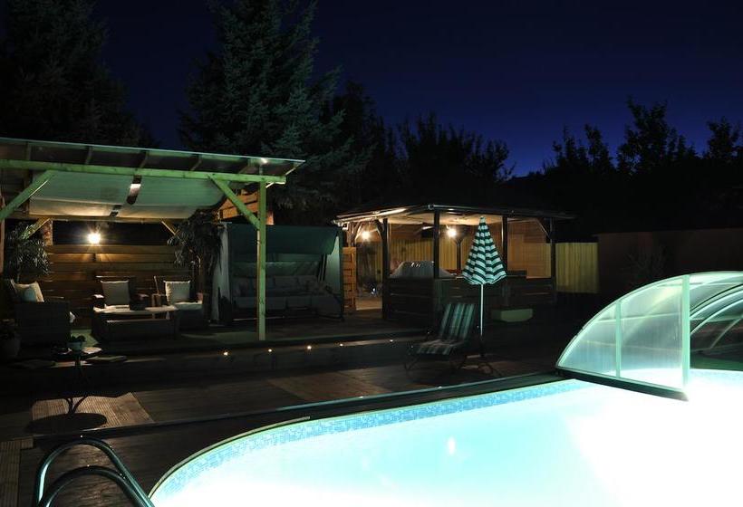 ベッドアンドブレックファースト Anna Panzió