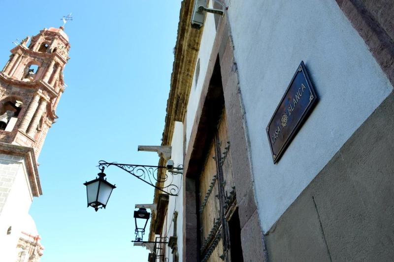 هتل Casa Blanca 7