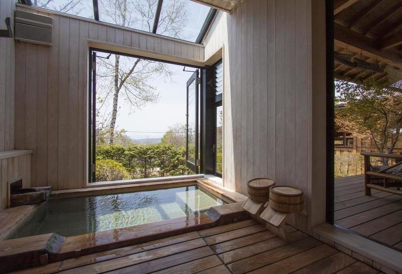 Ryokan Tsutsuji To Kaede