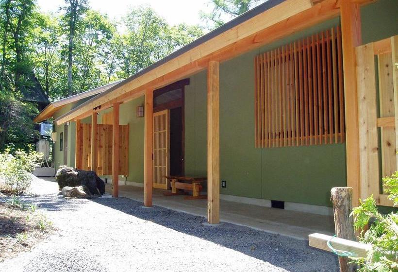 Ryokan Tsutsuji To Kaede