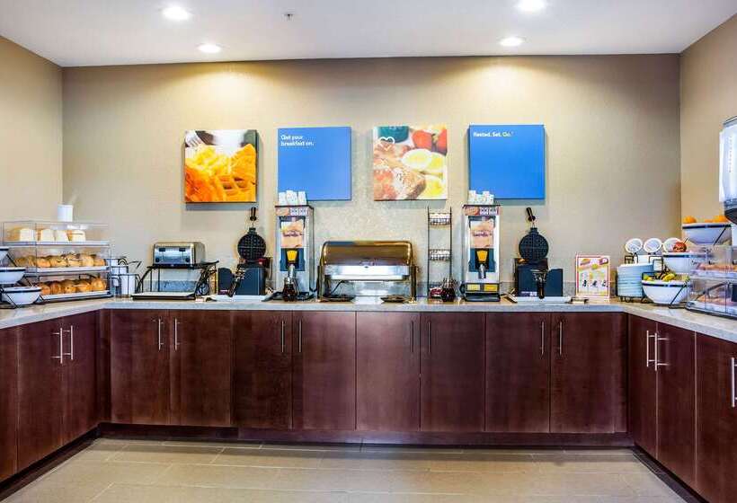 هتل Comfort Inn & Suites Niagara Falls Blvd Usa