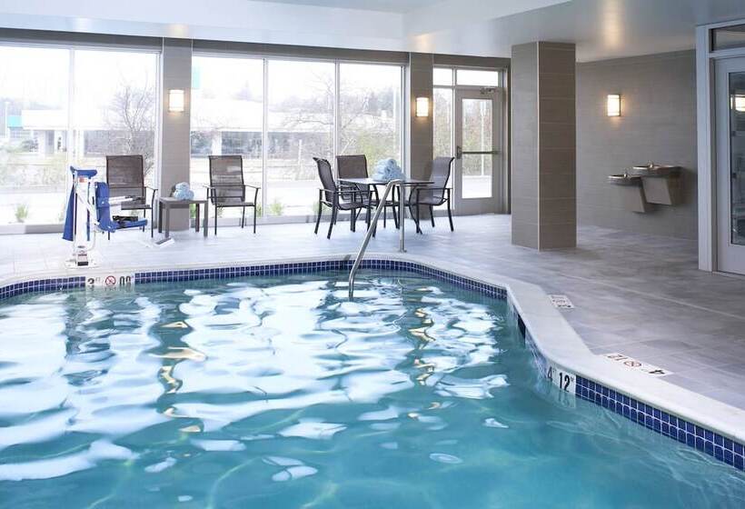 Отель Fairfield Inn & Suites By Marriott Ann Arbor Ypsilanti