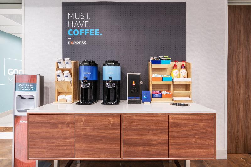 בית מלון כפרי Holiday Inn Express & Suites Lake Havasu   London Bridge, An Ihg