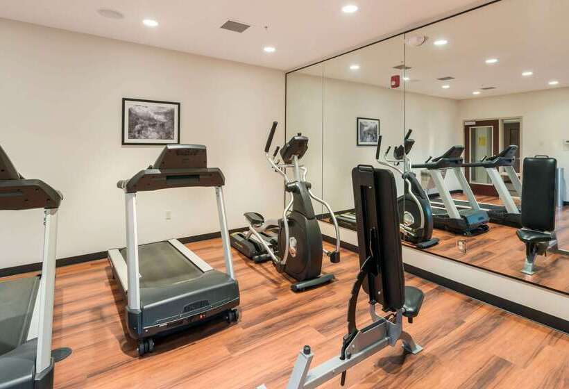 בית מלון כפרי Sleep Inn & Suites Hurricane Zion Park Area