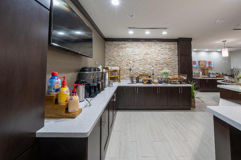 בית מלון כפרי Staybridge Suites Houston East   Baytown, An Ihg