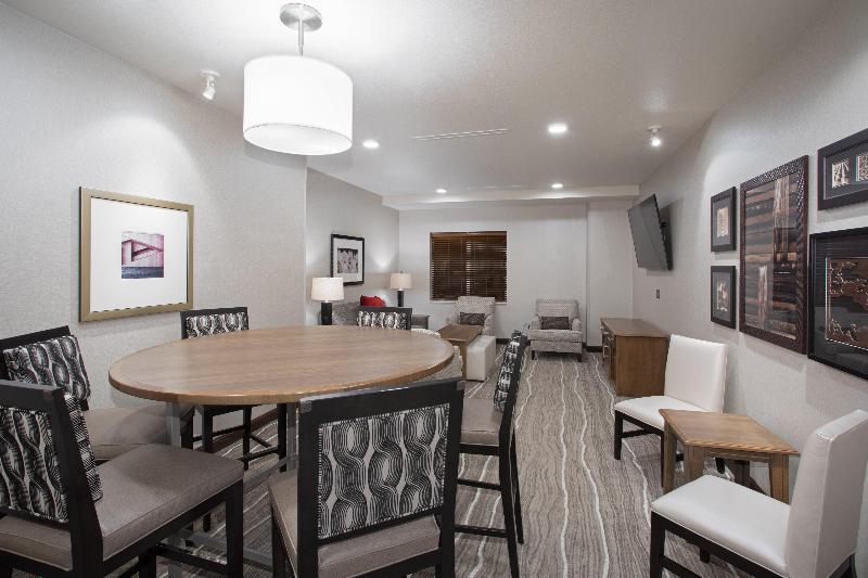 בית מלון כפרי Staybridge Suites Rapid City   Rushmore, An Ihg
