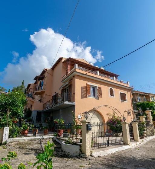 Villa Anna Apartments