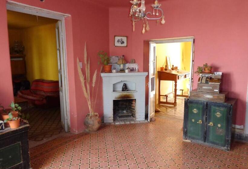 فندق صغير Hostal La Antigua