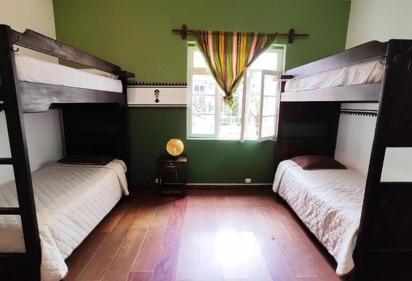 فندق صغير Hostal Yakumama