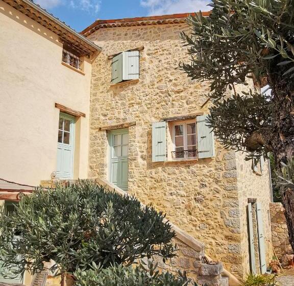 민박 L Escale Provençale