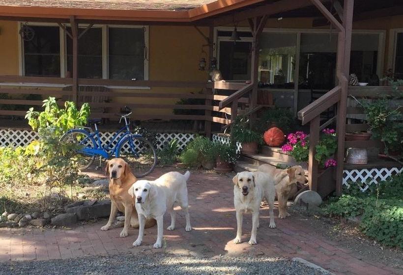 צימר Rustridge Ranch & Winery