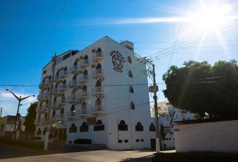 هتل Anamichu Suites