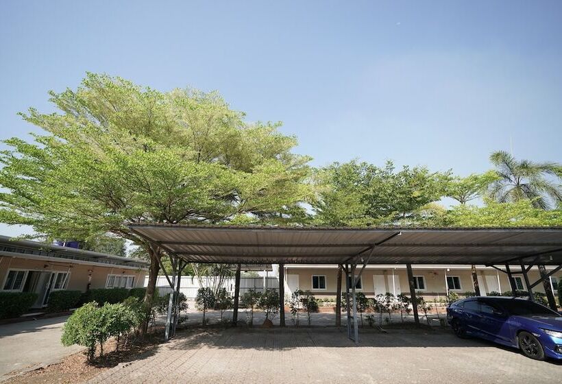 فندق Baan Sabuy Jung