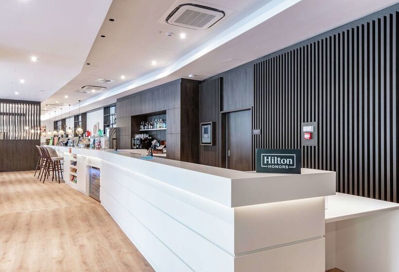 ホテル Hampton By Hilton Oswiecim