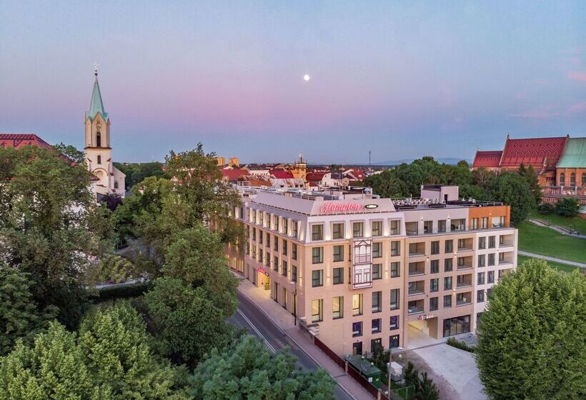 ホテル Hampton By Hilton Oswiecim