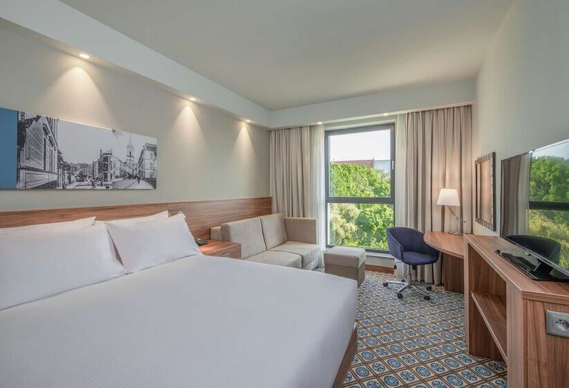 ホテル Hampton By Hilton Oswiecim