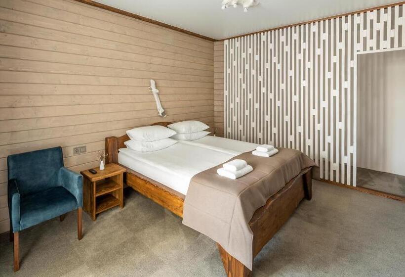 בית מלון כפרי Osonnya Karpaty Resort Medical & Spa